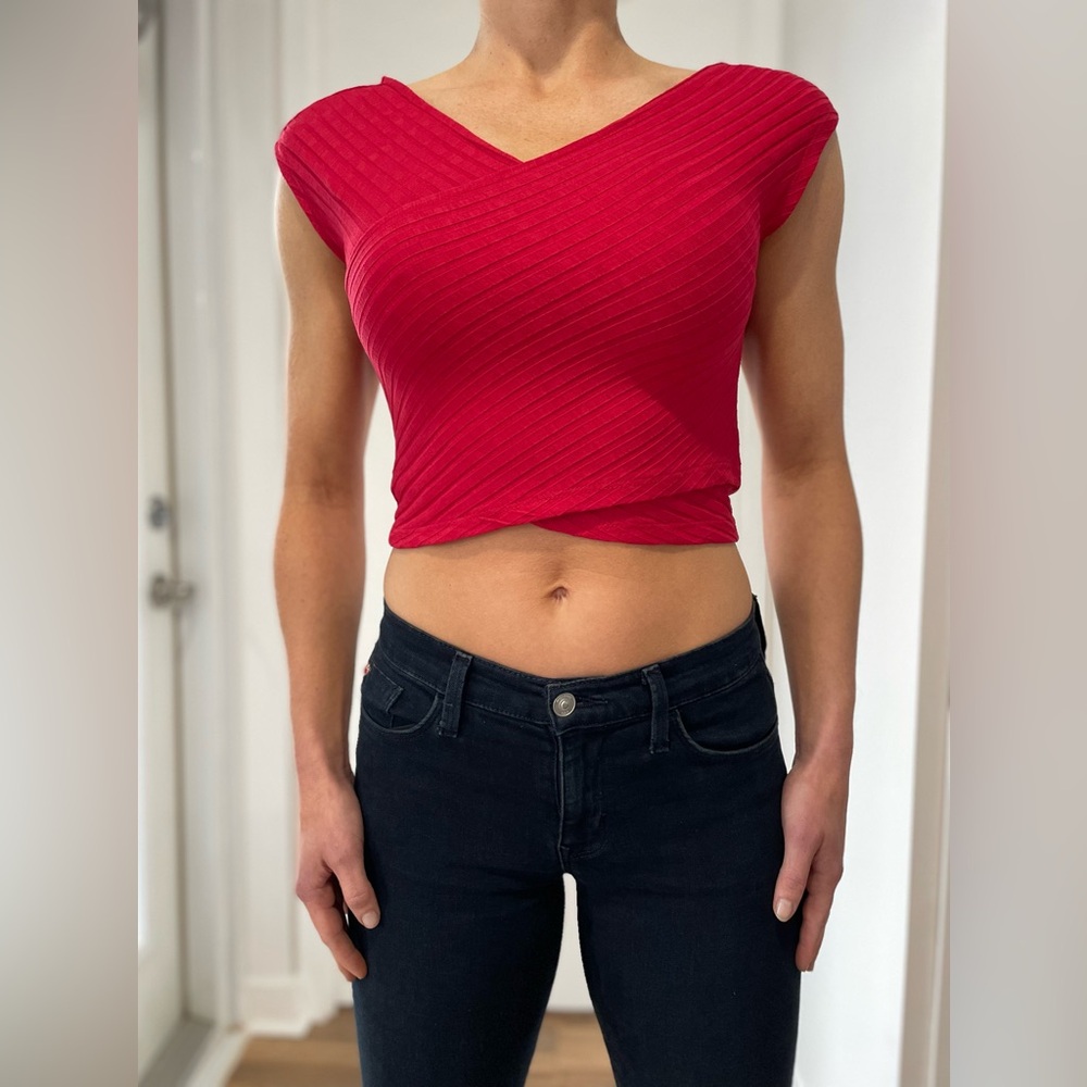 Madison & Berkeley Crop top size small